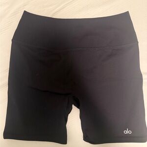 ALO Yoga High-Rise Ribbed Bike Shorts — Black